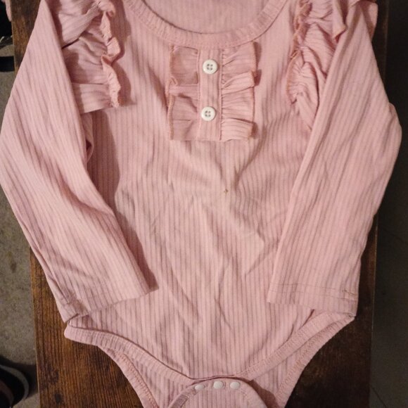 Pink long sleeve onesie - Picture 1 of 5